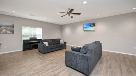 Sandal Family Apartments photo 11